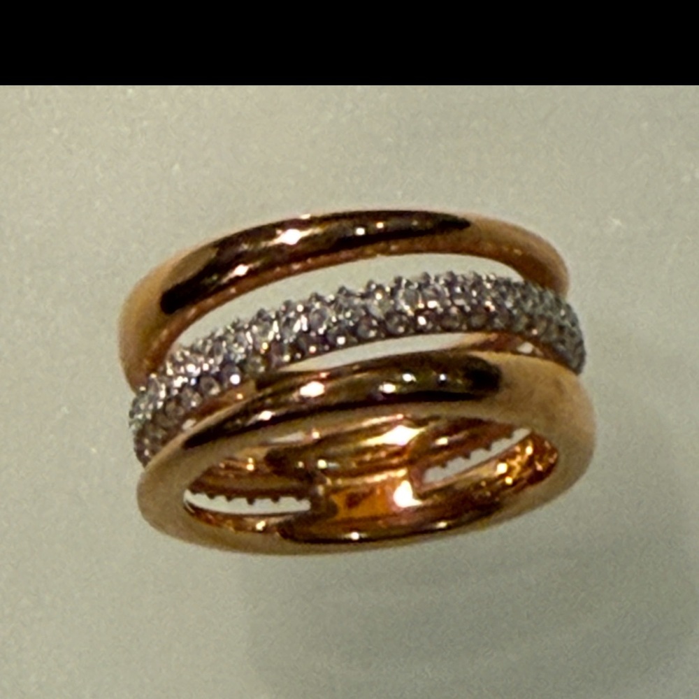 Beautiful Swarovski ring.